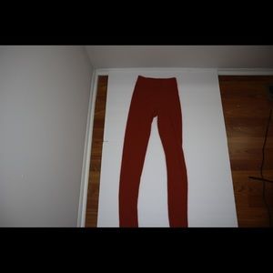 2 piece set from fashion nova it’s in good condition very cute and comfortable